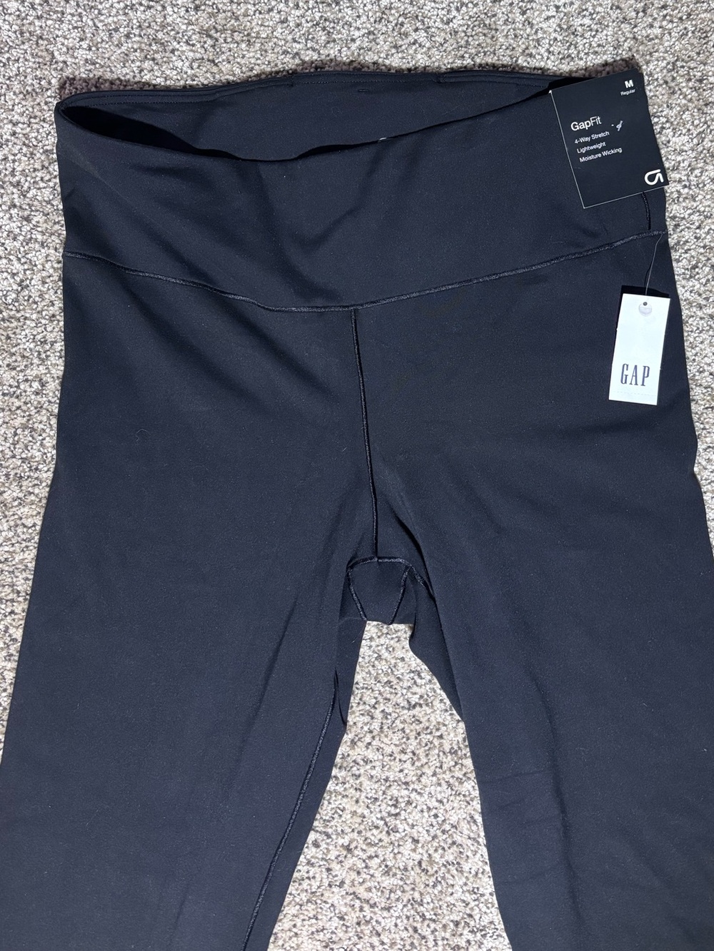 GAP Capri Leggings Size Medium “GAP FIT” Moisture Wicking Workout Capris